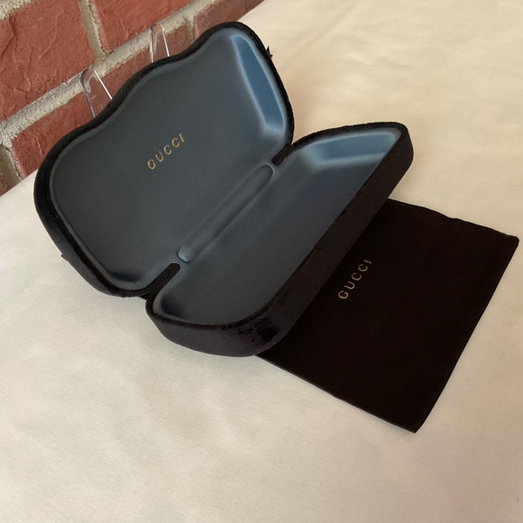 Gucci Black Velvet Clamshell Sunglasses Case NEW main image 11